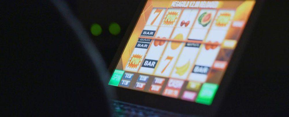How to win jackpots on slot machines